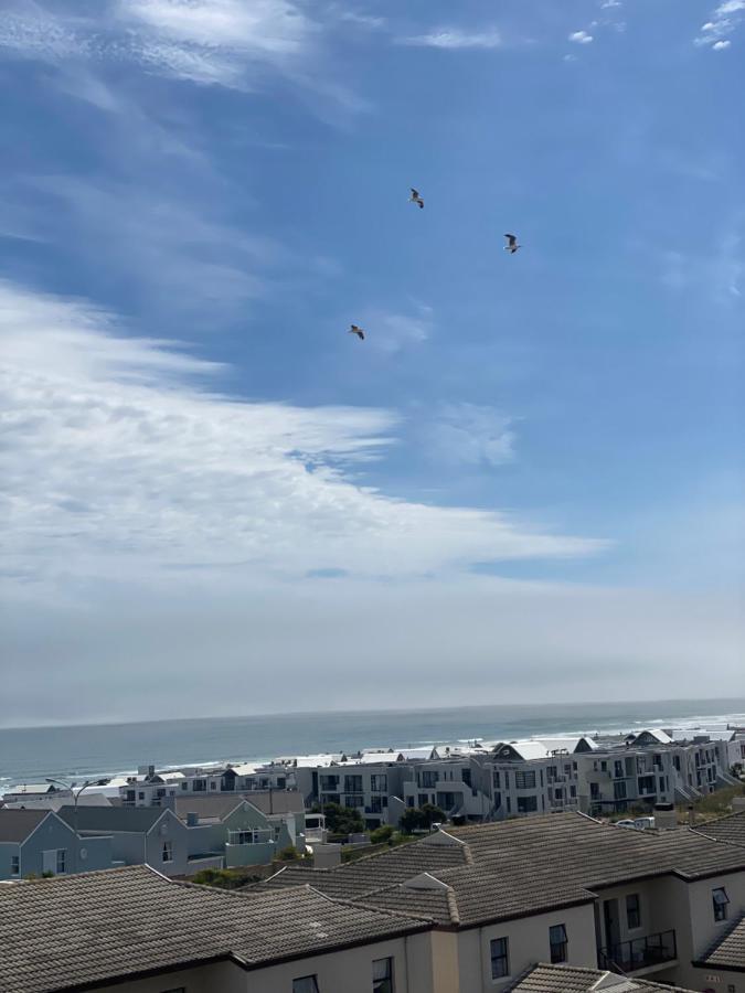 Apartment Waves Edge Cp3